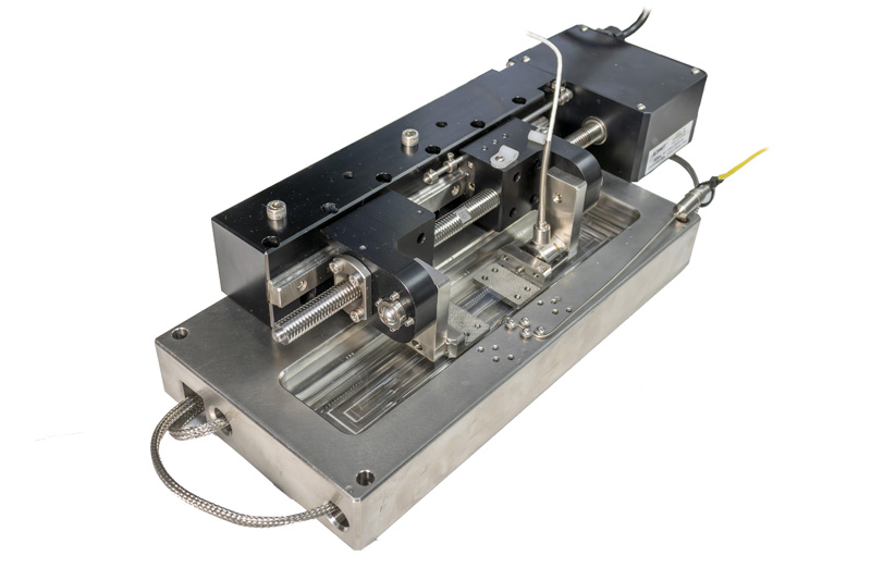 eXpert-4200-microtester-Single-Screw-with-bath-angled