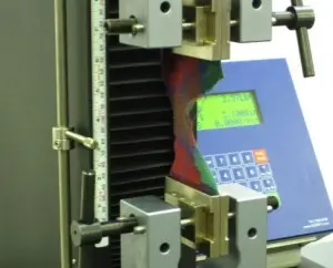 Trapezoidal tear fabric strength testing with an eXpert 7600