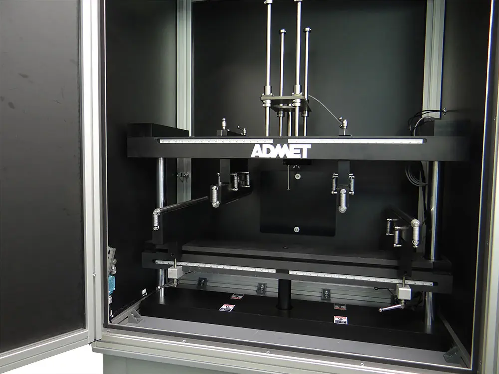 Four-point bend fixture on the eXpert 5952 Solar Panel Test System