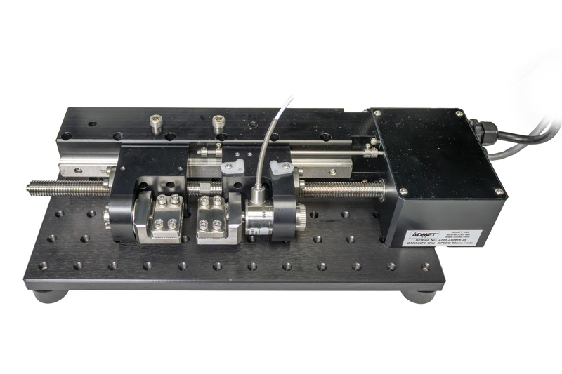 eXpert-4200-microtester-single-screw-breadboard